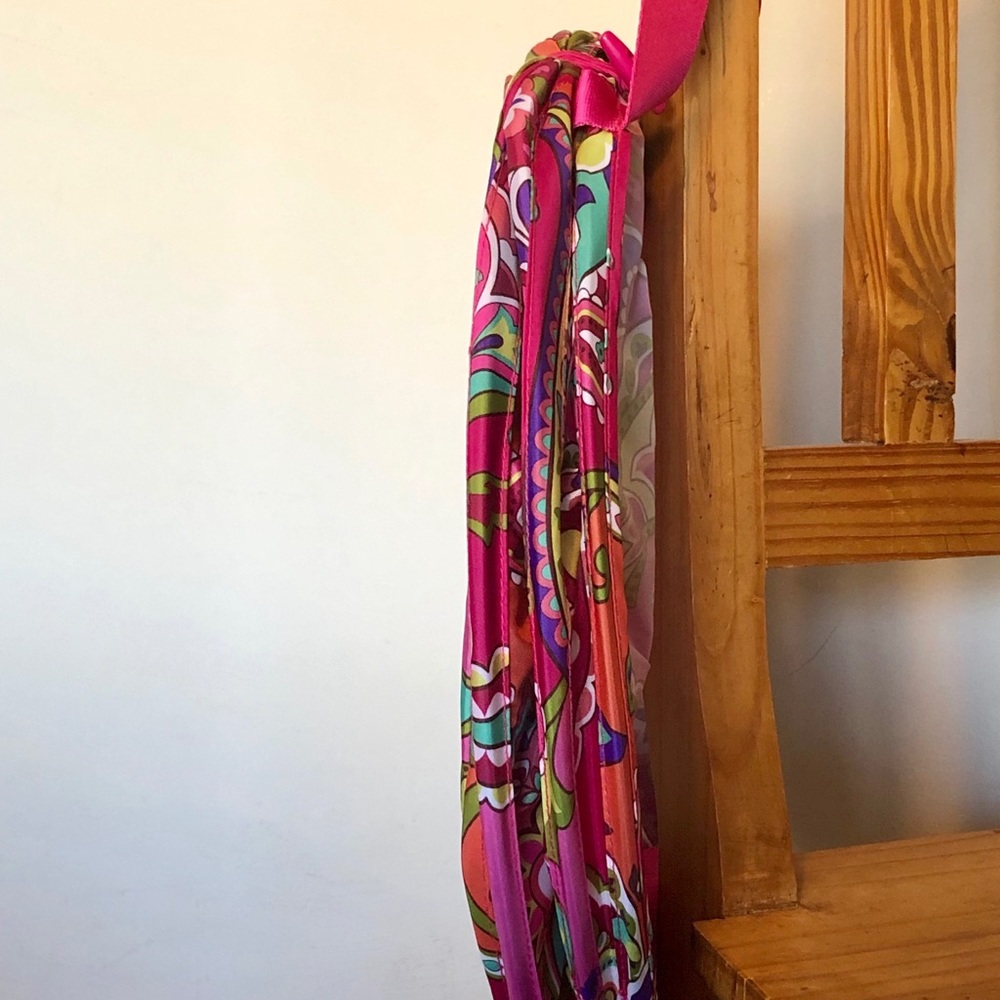 Vera Bradley Pop-up Laundry Hamper - Picture 2 of 8